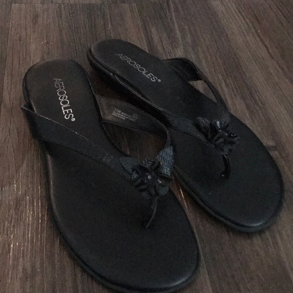 FLIP FLOPS